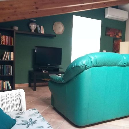 Il Cielo In Una Stanza Hotel Джулианова Екстериор снимка